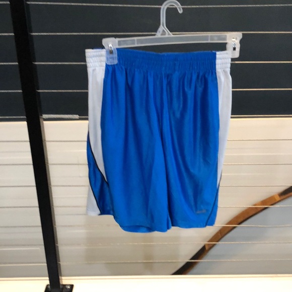 AVIA SHORTS - Picture 1 of 4